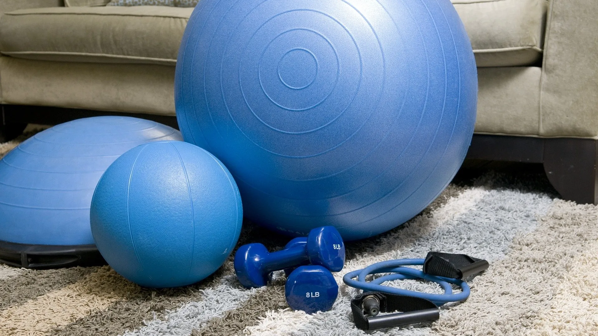 Home Fitness Equipment 1840858_1920