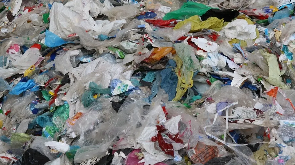 Plastic 334546_960_720