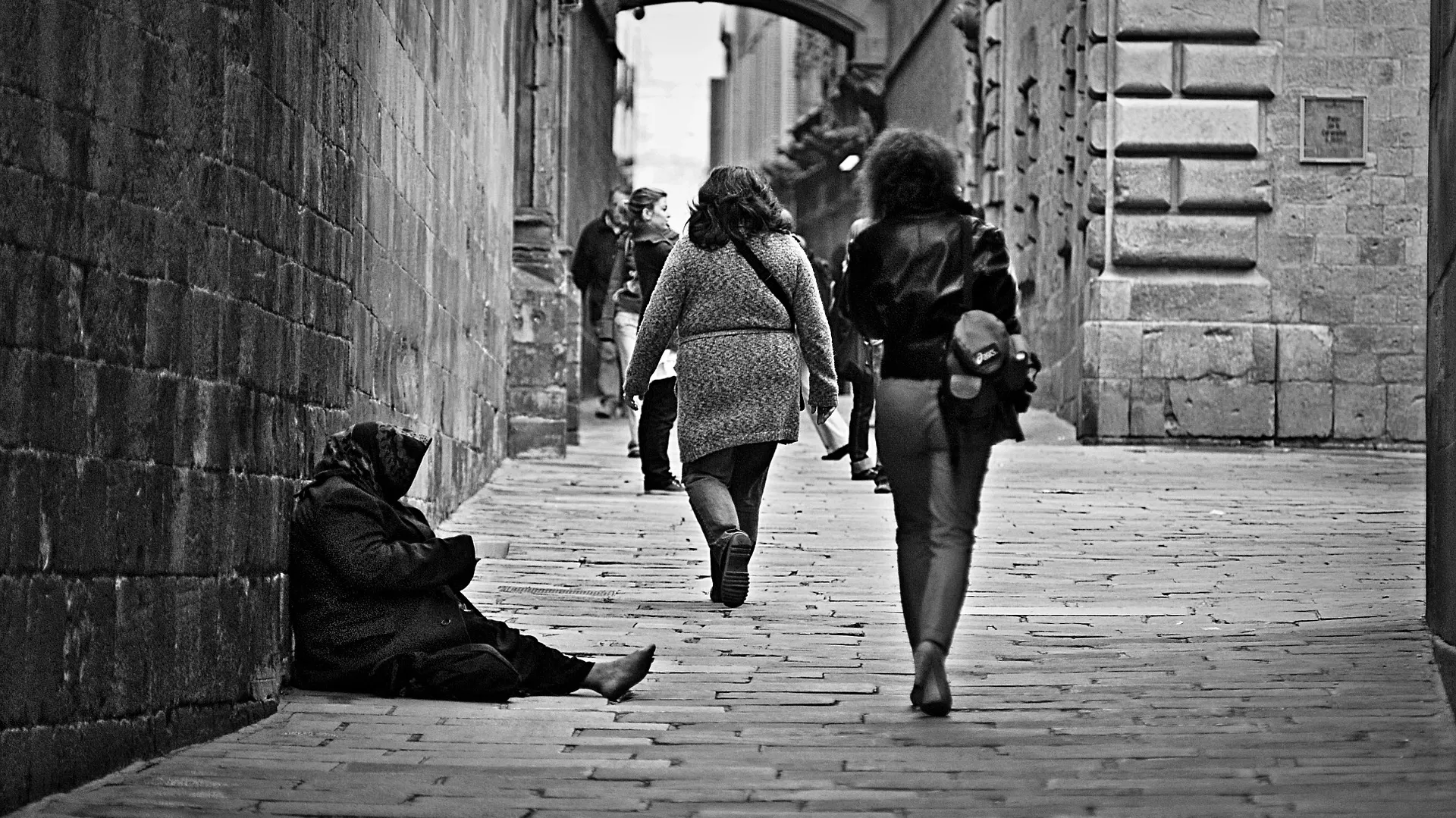 Poverty 1274179_1920